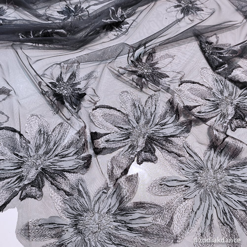 Сamomile on mesh
