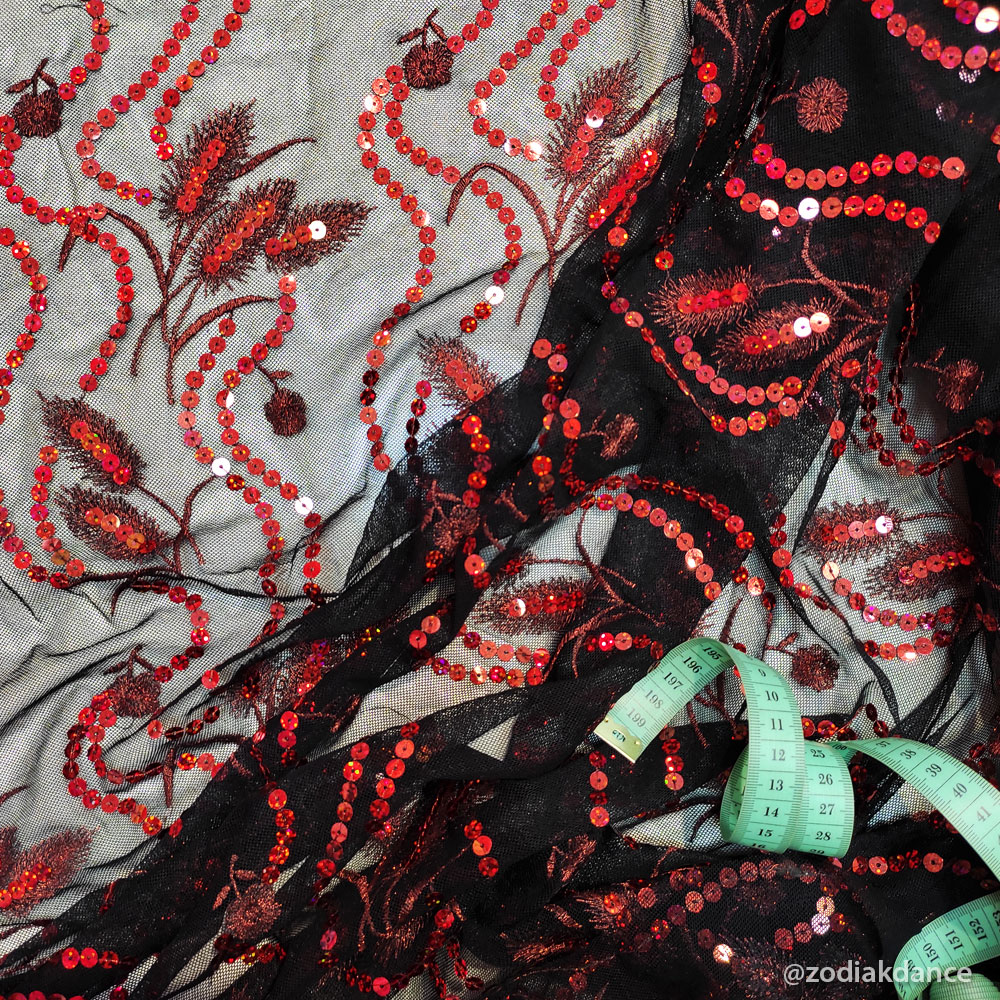 Lace Sequin Embroidery Corn Black/Red