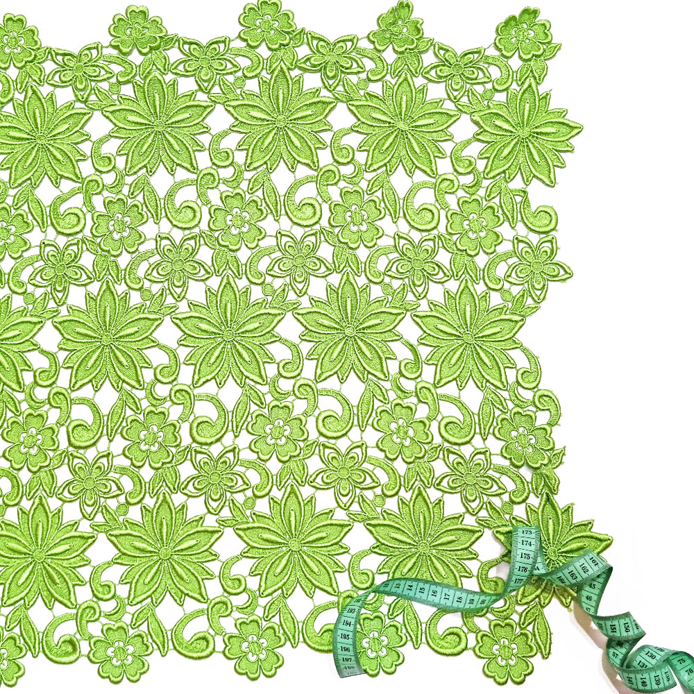 Lace Flower Garland Peridot